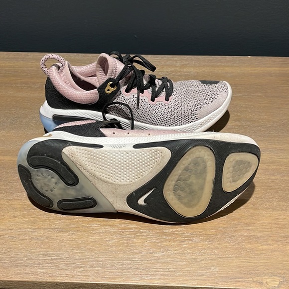 Nike joy ride sneakers - Picture 3 of 3